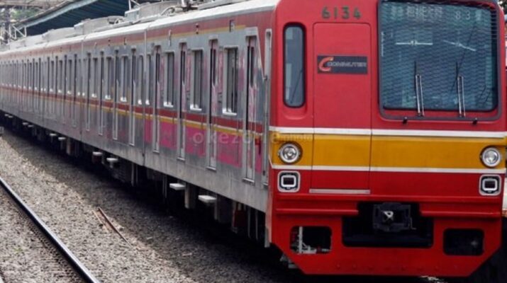 KRL Cikarang-Kampung Bandan Sempat Berasap, KAI Commuter Ungkap Sampah Tersangkut di Pantograf